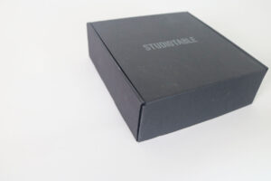 G형 접이식 흑지박스 제작 - 무광흑박 로고 인쇄 디테일