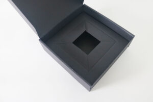 G형 접이식 흑지박스 제작 - 의류 포장용 블랙 패키지 내부 구조